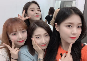 loona 1/3